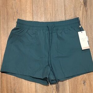 NWT women’s Calia swim cover shorts green small